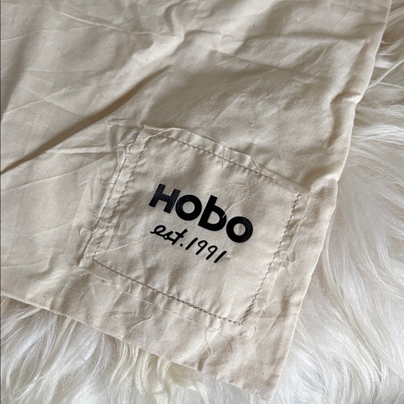 Hobo International Camel Brown Soft Leather Boho Shoulder Bag Purse w Silver Hdw - Picture 9 of 9